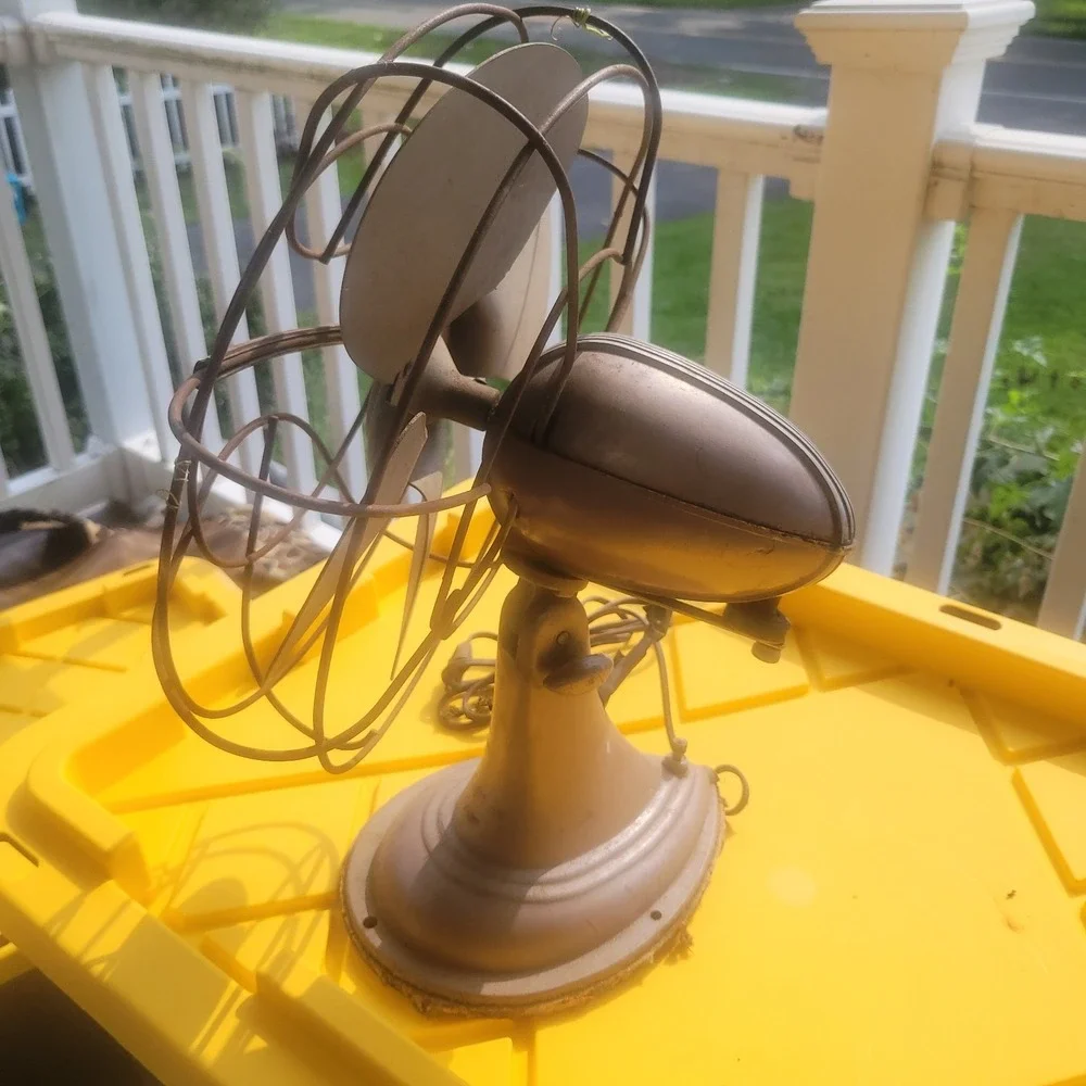 Vintage Westinghouse 12 Inch Art deco Desk Fan 1 Speed Oscillator